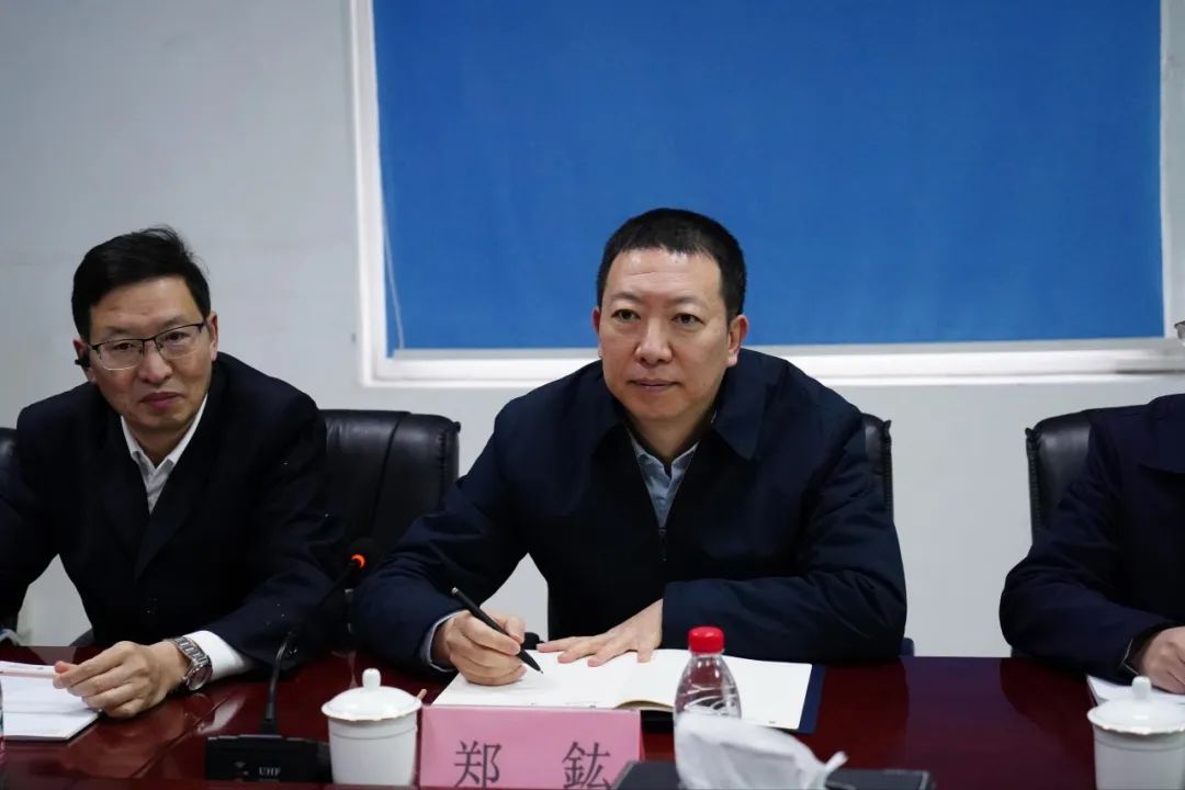 四川省司法廳領(lǐng)導(dǎo)調(diào)研藍(lán)海，并召開中小企業(yè)權(quán)益保障座談會(圖3)