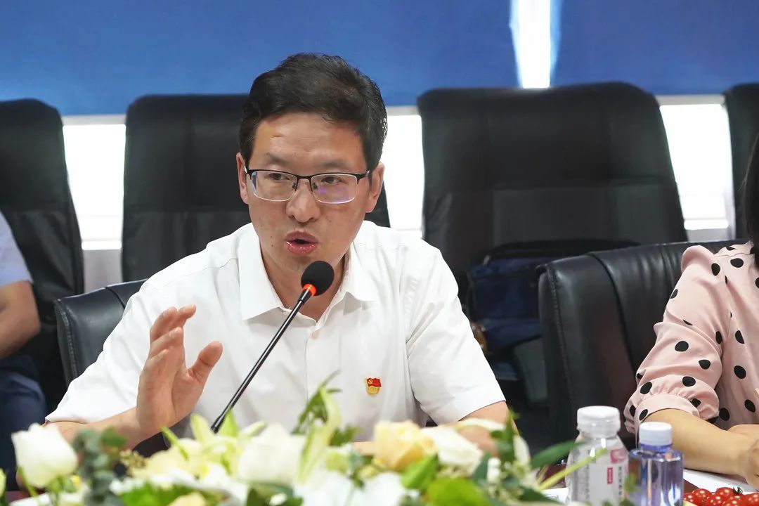 李光明書記調(diào)研藍(lán)海智裝，推動黨建與業(yè)務(wù)融合發(fā)展(圖3)