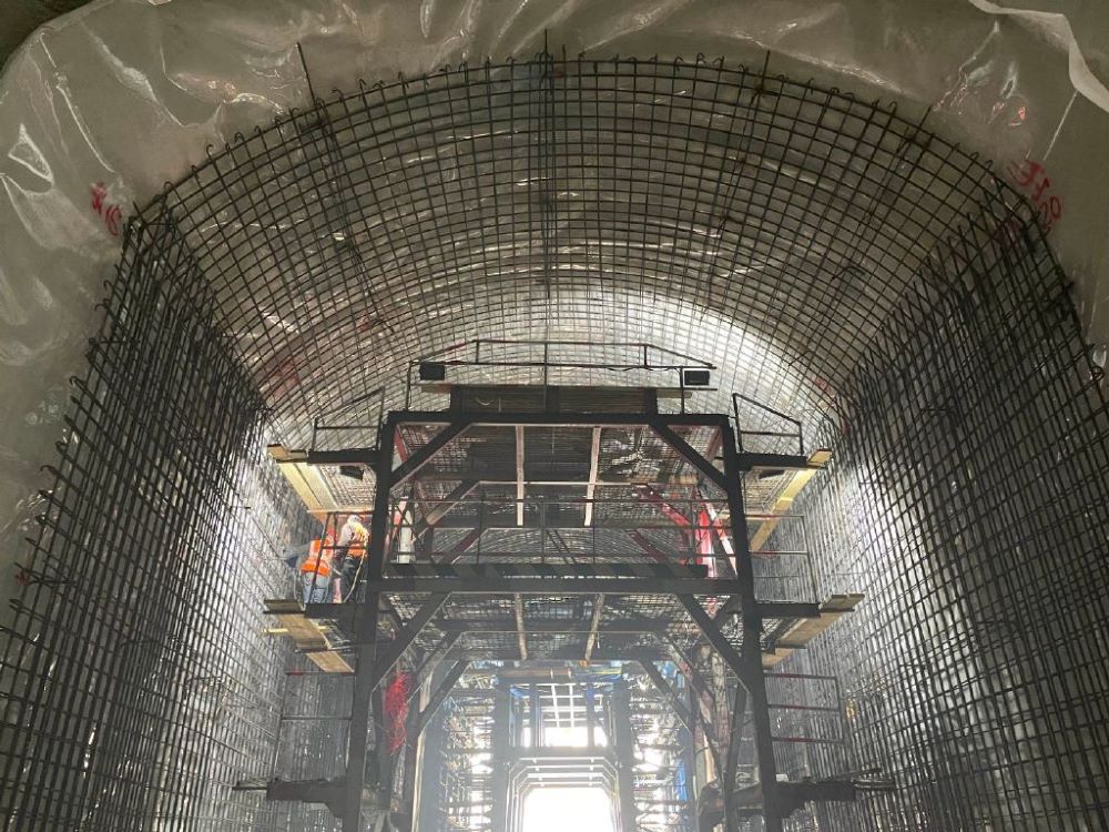 整體式襯砌的構(gòu)造特點、施工工藝和應用場景(圖1)