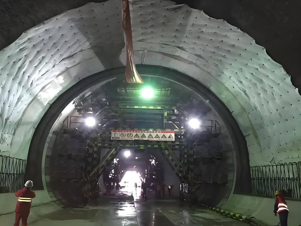 整體式襯砌的施工方法有哪些？整體式襯砌的施工方法的種類(lèi)和注意事項(xiàng)(圖1)